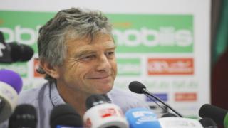 غوركوف باق و الجماهير تتوعد