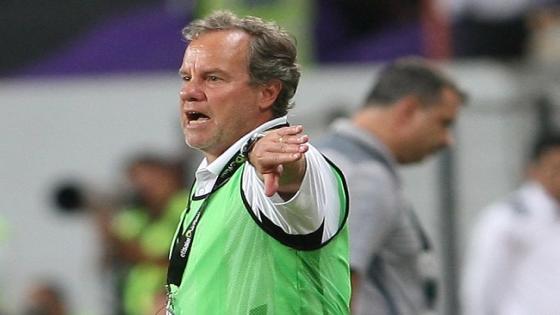 مدرب نادي الشارقة يشيد بآداء هجوم فريقه ويأمل بالوصول للمربع الذهبي في الكأس