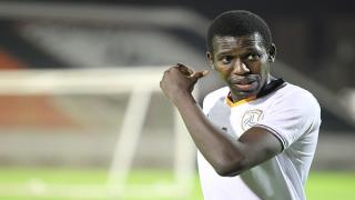 حرب مستعرة بين الهلال والإتحاد محورها عبد الملك الخيبري