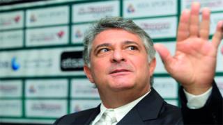 آخر أخبار الزمالك اليوم : باكيتا يدخل النادي بقرارات في غاية الصرامة والإنضباط .. وإكتشف الراتب الشهري للمدير الفني البرازيلي