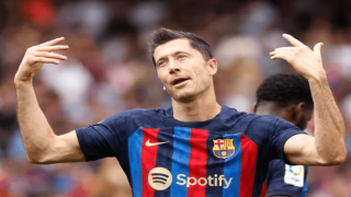 بعد الخروج من دوري الأبطال : ليفاندوفسكي يدعو لتغيير أسلوب برشلونة