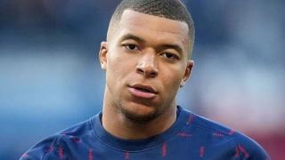 باريس سان جيرمان ينتظر قرار مبابي بخصوص بند التجديد