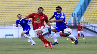 القنوات الناقلة لمباراة الاهلي وسموحة اليوم وموعد توقيت مقابلة نادي القرن مع كل الترددات المجانية والأقمار