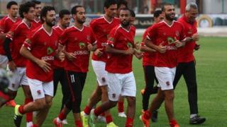 القنوات الناقلة لمباراة الاهلي ونادي دبي اليوم والتعرف على الترددات المجانية والقمر الصناعي الناقل للقلعة الحمراء