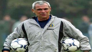 هيكتور كوبر يفرض التكتم و السرية قبل لقاء الذهاب ضد تشاد