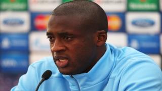 يحيى توري : اللاعبون الأفارقة همهم الوحيد الفتيات والسيارات والمال !